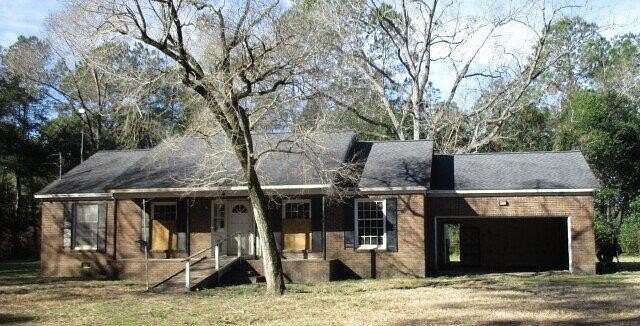 2.6 Acres of Residential Land with Home for Sale in Cairo, Georgia