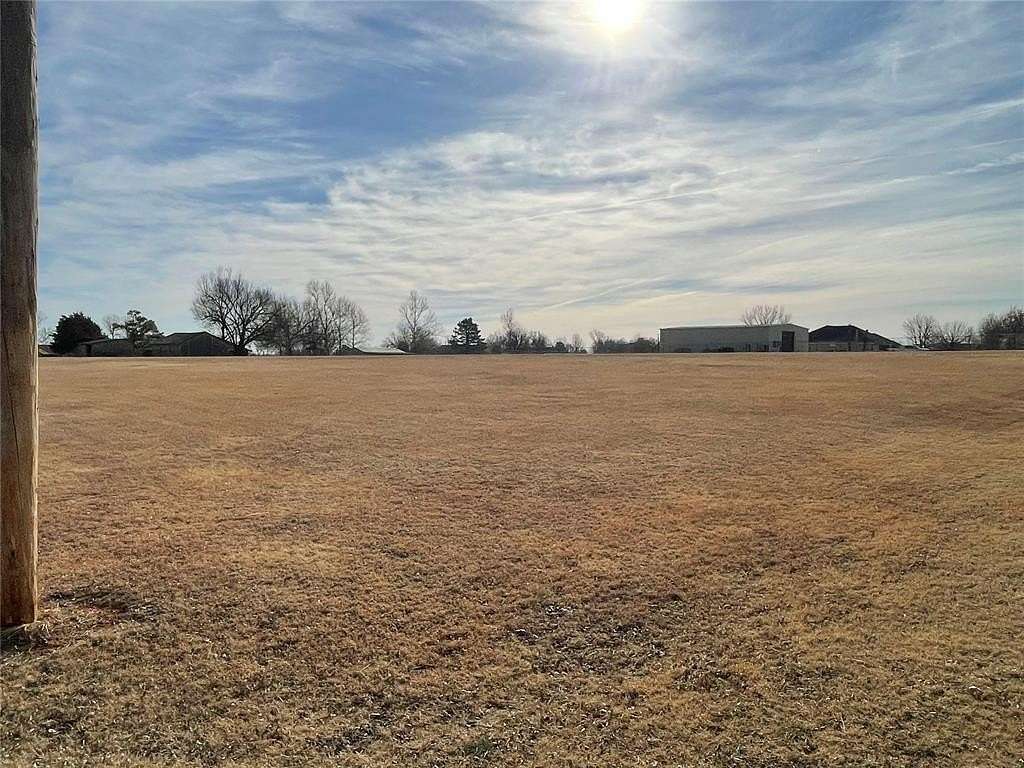 2.5 Acres of Residential Land for Sale in Edmond, Oklahoma
