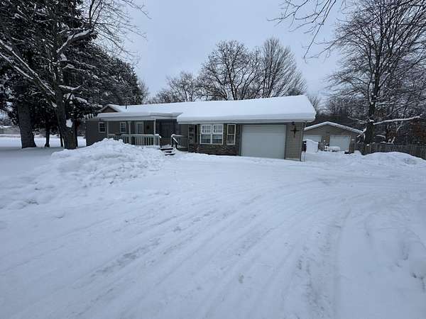 4 Acres of Residential Land with Home for Sale in Mattawan, Michigan