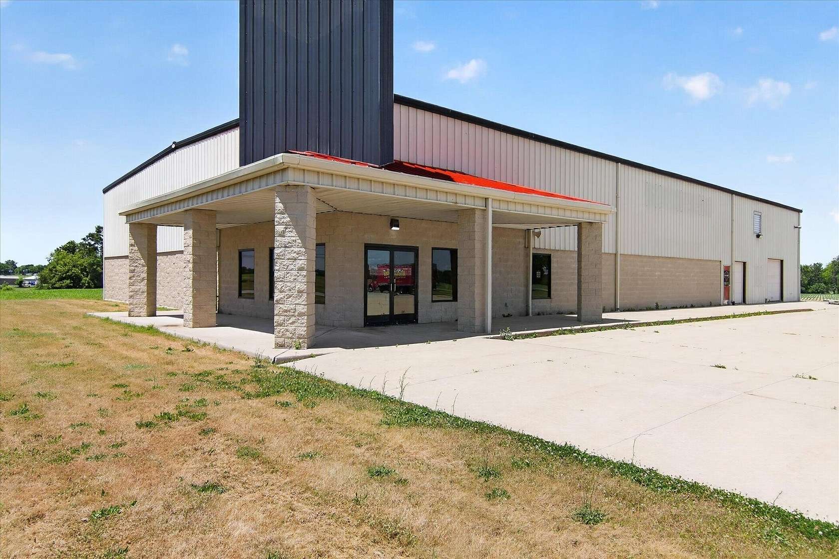 21.5 Acres of Improved Commercial Land for Sale in Tecumseh, Michigan