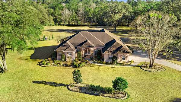 3.7 Acres of Land with Home for Sale in Williston, Florida