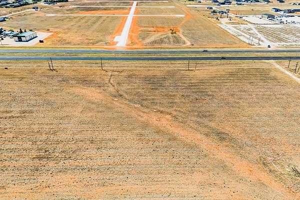 3 Acres of Commercial Land for Sale in Seminole, Texas