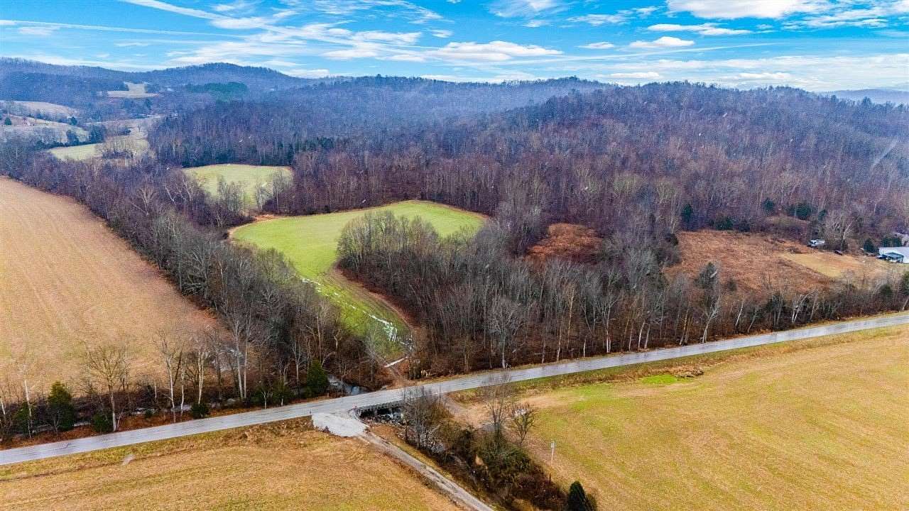 52 Acres of Agricultural Land for Sale in Roundhill, Kentucky