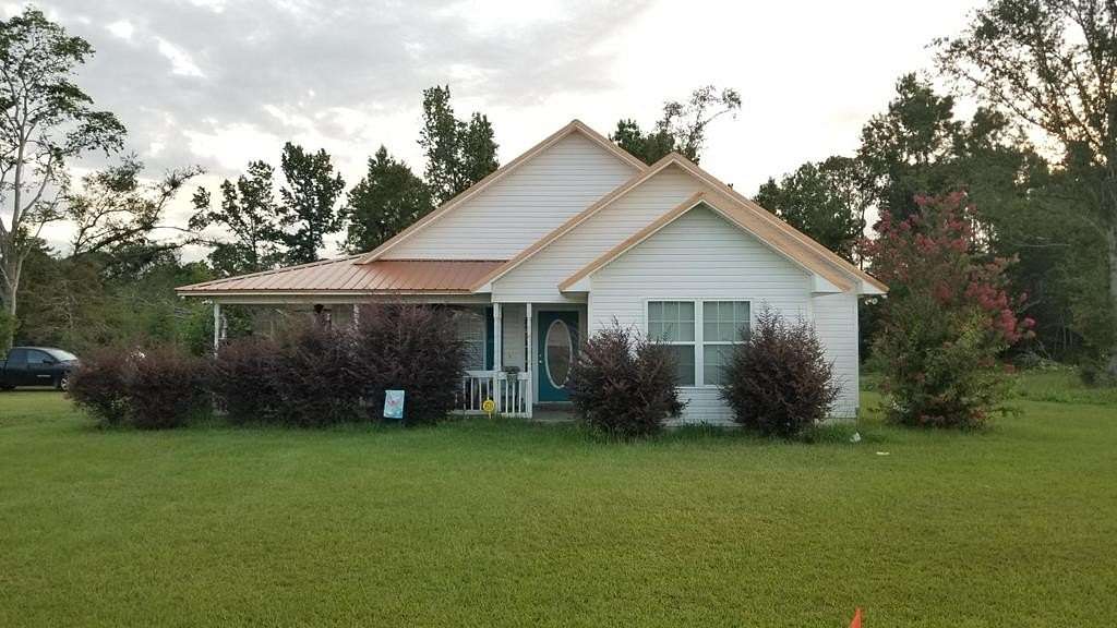 2.89 Acres of Land with Home for Sale in Colquitt, Georgia