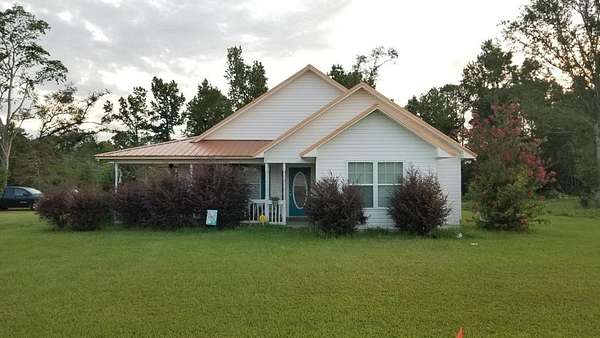 2.89 Acres of Residential Land with Home for Sale in Colquitt, Georgia