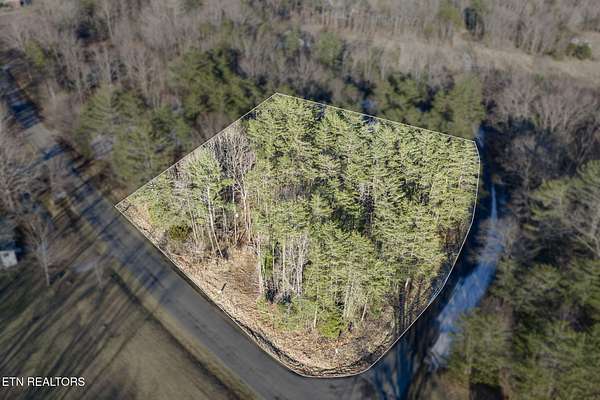 1.36 Acres of Residential Land for Sale in Crossville, Tennessee