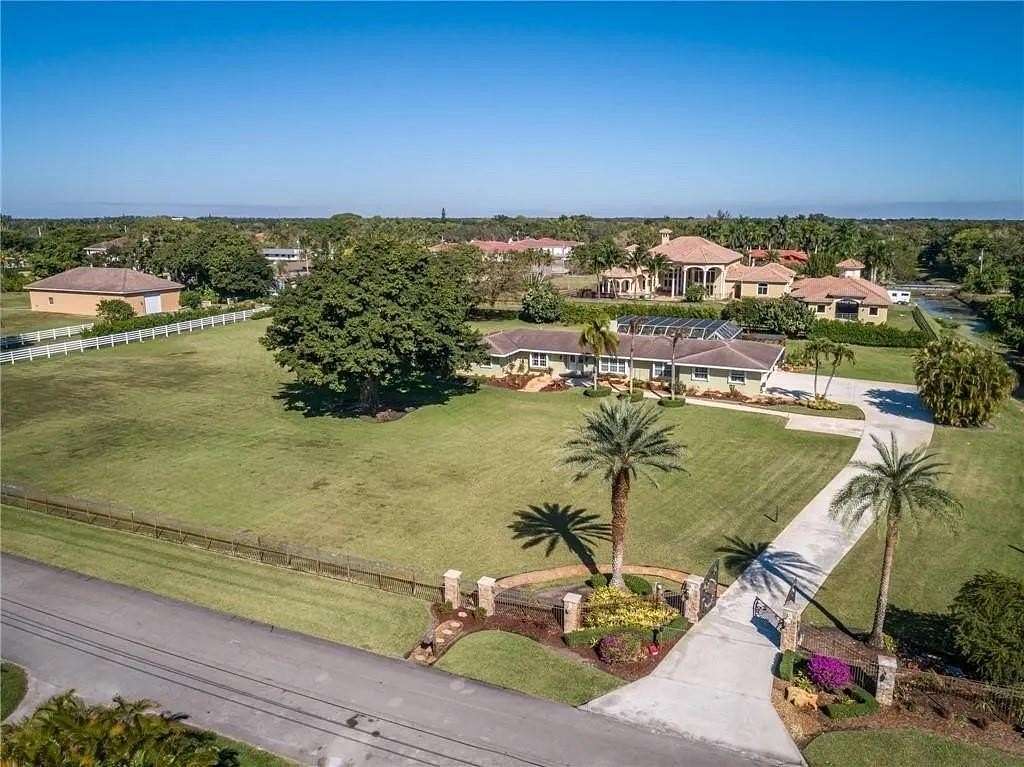 3 Acres of Land with Home for Sale in Southwest Ranches, Florida