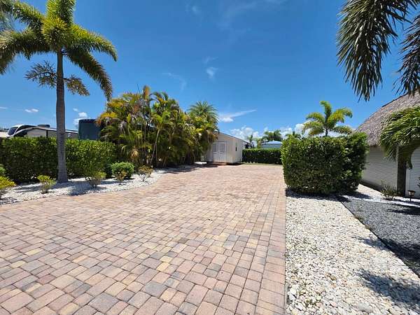 0.07 Acres of Land for Sale in Okeechobee, Florida