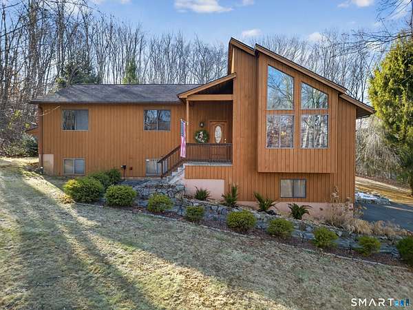 1.6 Acres of Residential Land with Home for Sale in Oxford, Connecticut