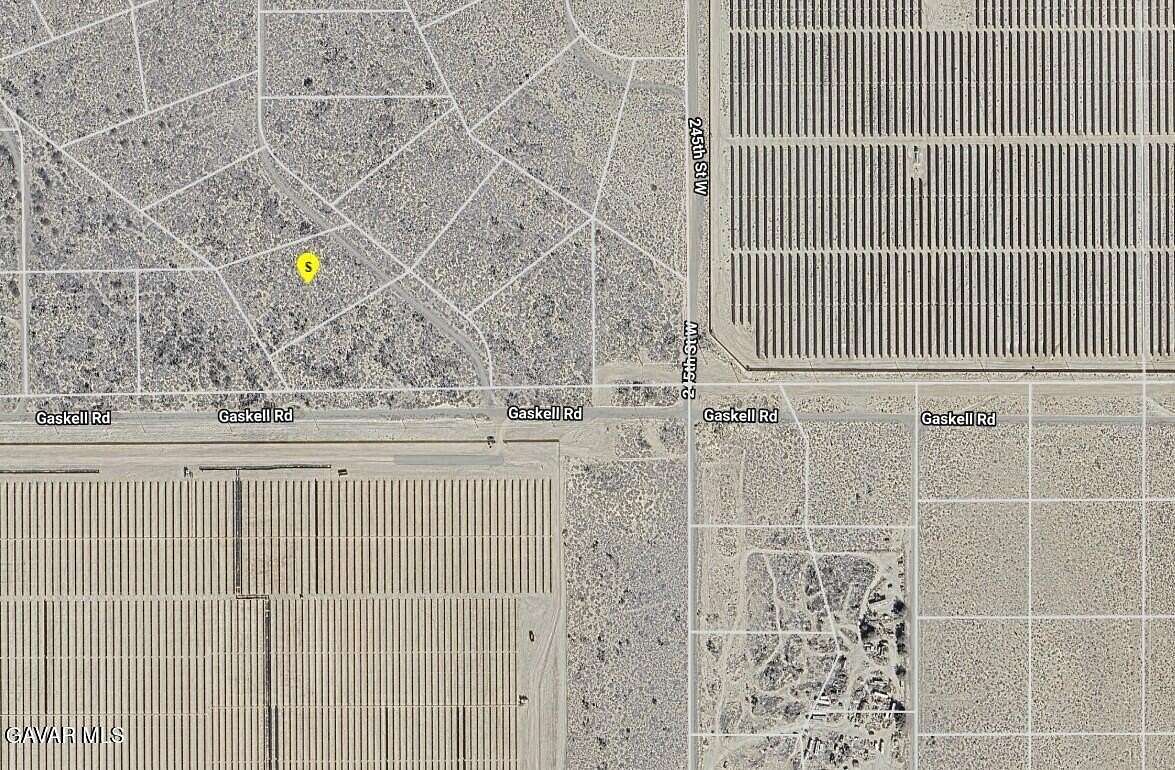 2.56 Acres of Residential Land for Sale in Rosamond, California