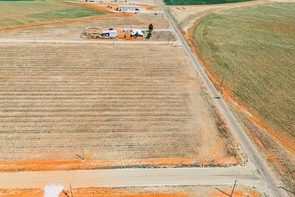 2 Acres of Land for Sale in Seminole, Texas