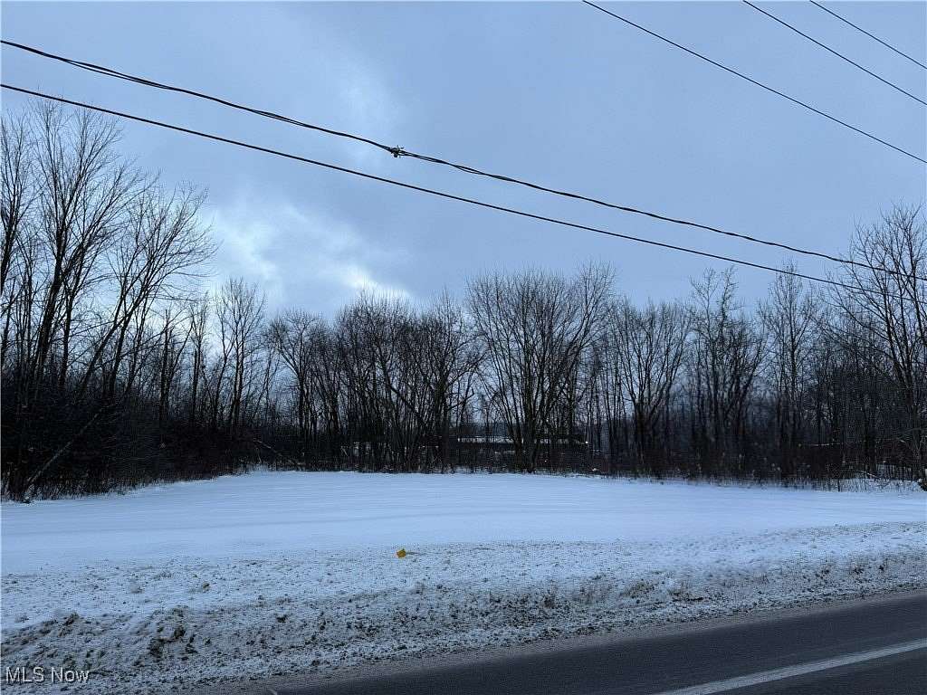 0.9 Acres of Commercial Land for Sale in Warren, Ohio