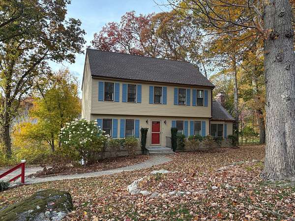 2.53 Acres of Residential Land with Home for Lease in Old Saybrook, Connecticut