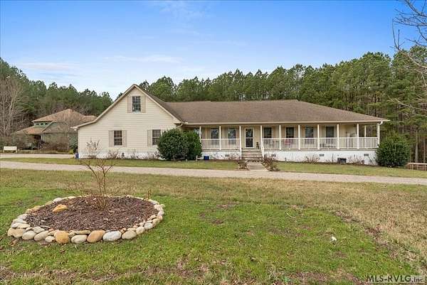 1.84 Acres of Residential Land with Home for Sale in Boydton, Virginia