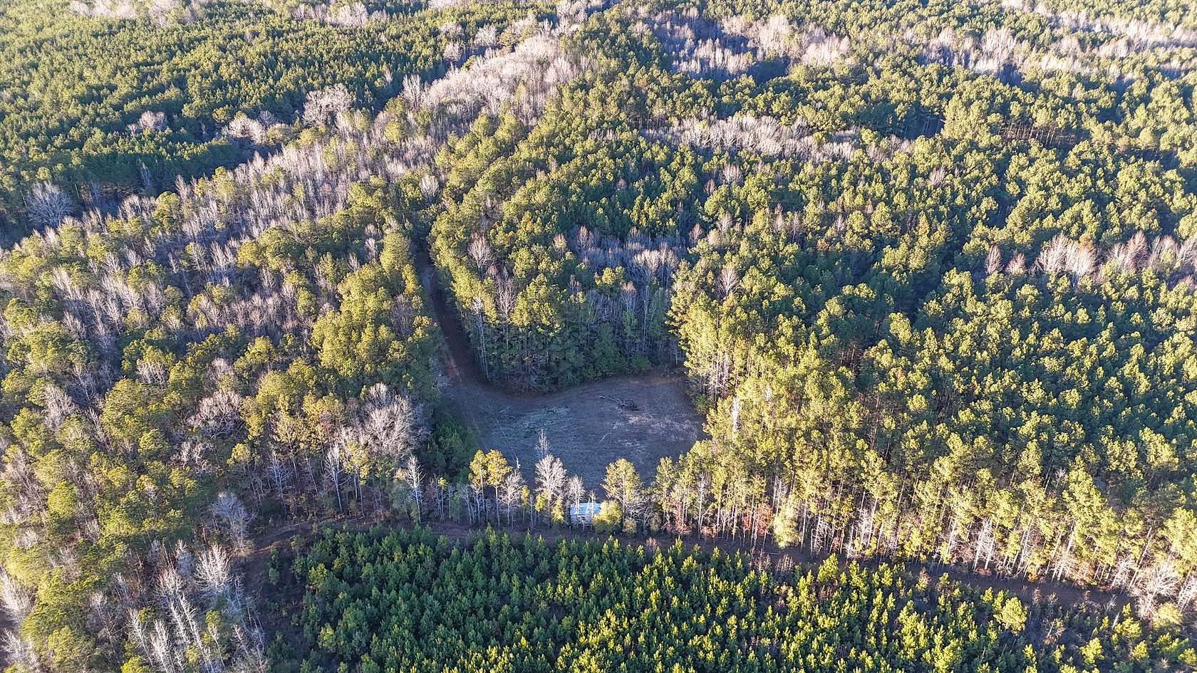 6 Acres of Residential Land for Sale in Waverly, Alabama