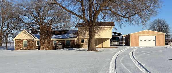 1.74 Acres of Residential Land with Home for Sale in Wynne, Arkansas