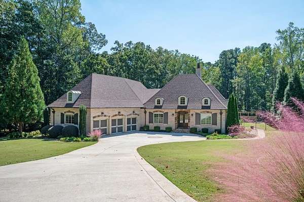 2.27 Acres of Residential Land with Home for Sale in Kennesaw, Georgia