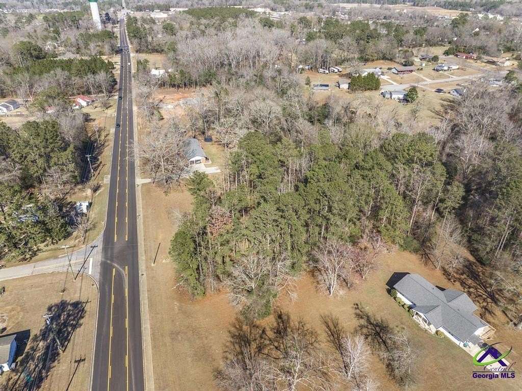 42.5 Acres of Land for Sale in Bonaire, Georgia