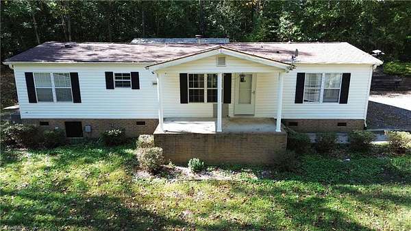 4 Acres of Land with Home for Sale in Harmony, North Carolina