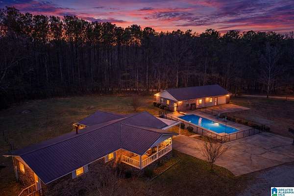 5.19 Acres of Residential Land with Home for Sale in Gadsden, Alabama