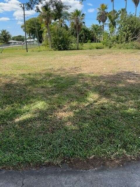 0.2 Acres of Land for Sale in Pahokee, Florida