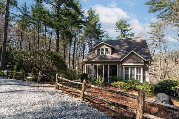 5.49 Acres of Residential Land with Home for Sale in Cashiers, North Carolina