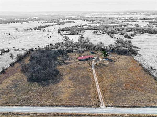 10 Acres of Land with Home for Sale in Stratford, Oklahoma