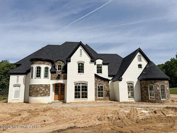 1.5 Acres of Land with Home for Sale in Olive Branch, Mississippi