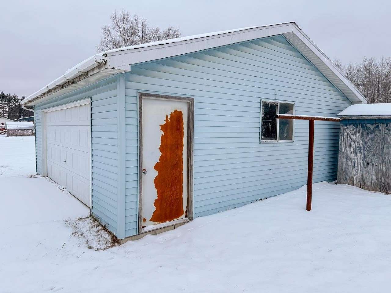 5.44 Acres of Residential Land with Home for Sale in Coleman, Michigan