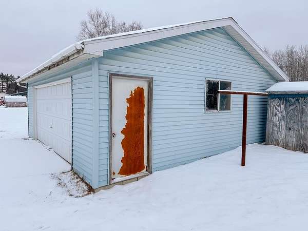 5.44 Acres of Residential Land with Home for Sale in Coleman, Michigan