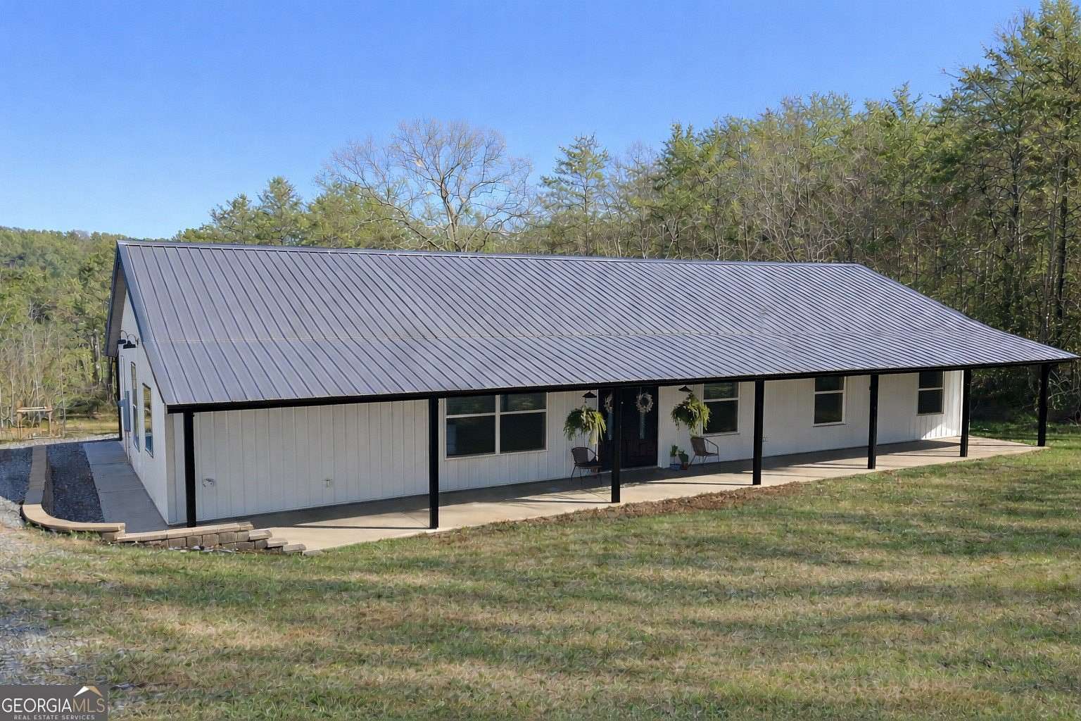 5.34 Acres of Residential Land with Home for Sale in Adairsville, Georgia