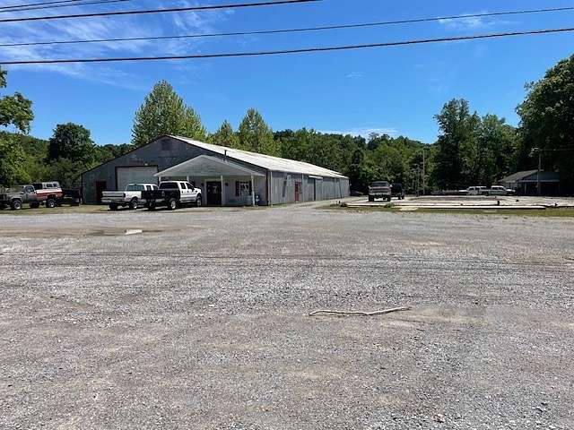 3.4 Acres of Mixed-Use Land for Sale in Waverly, Tennessee