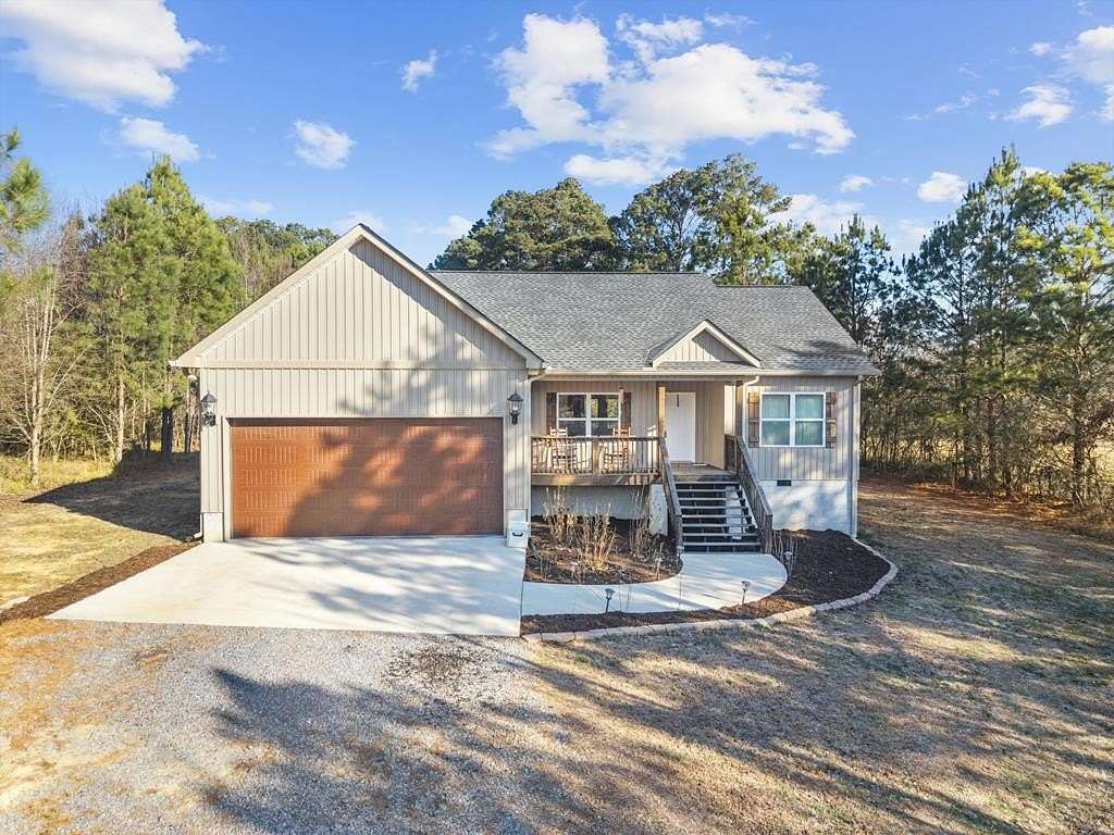 4.6 Acres of Residential Land with Home for Sale in Chatsworth, Georgia