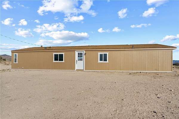 5.23 Acres of Residential Land with Home for Sale in Kingman, Arizona