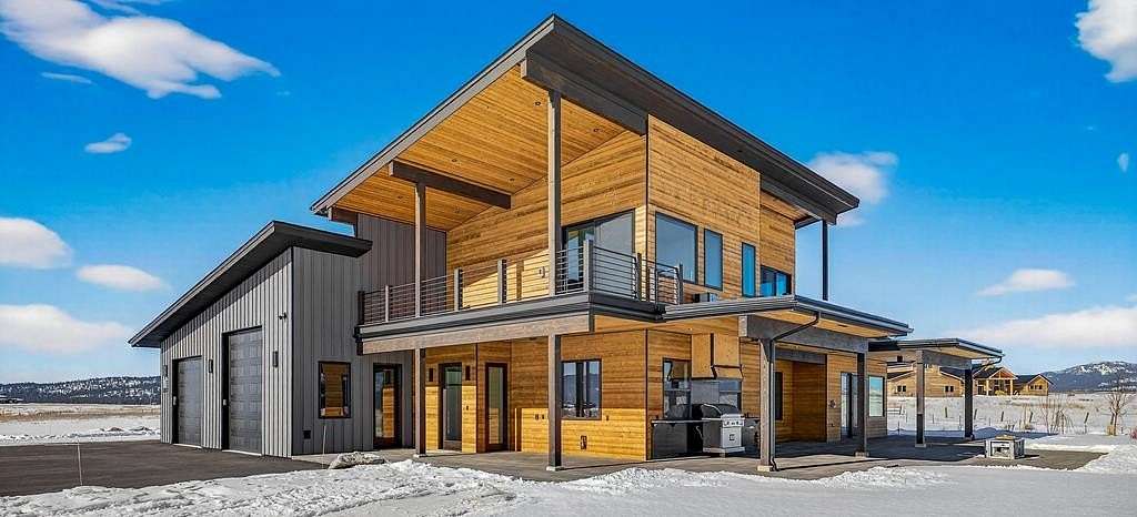 1.86 Acres of Residential Land with Home for Sale in McCall, Idaho