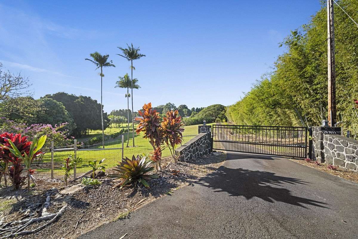 3.54 Acres of Land with Home for Sale in Pepeekeo, Hawaii