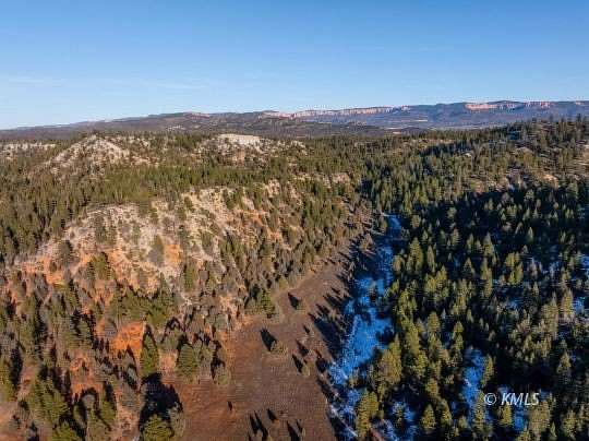 40 Acres of Land for Sale in Alton, Utah