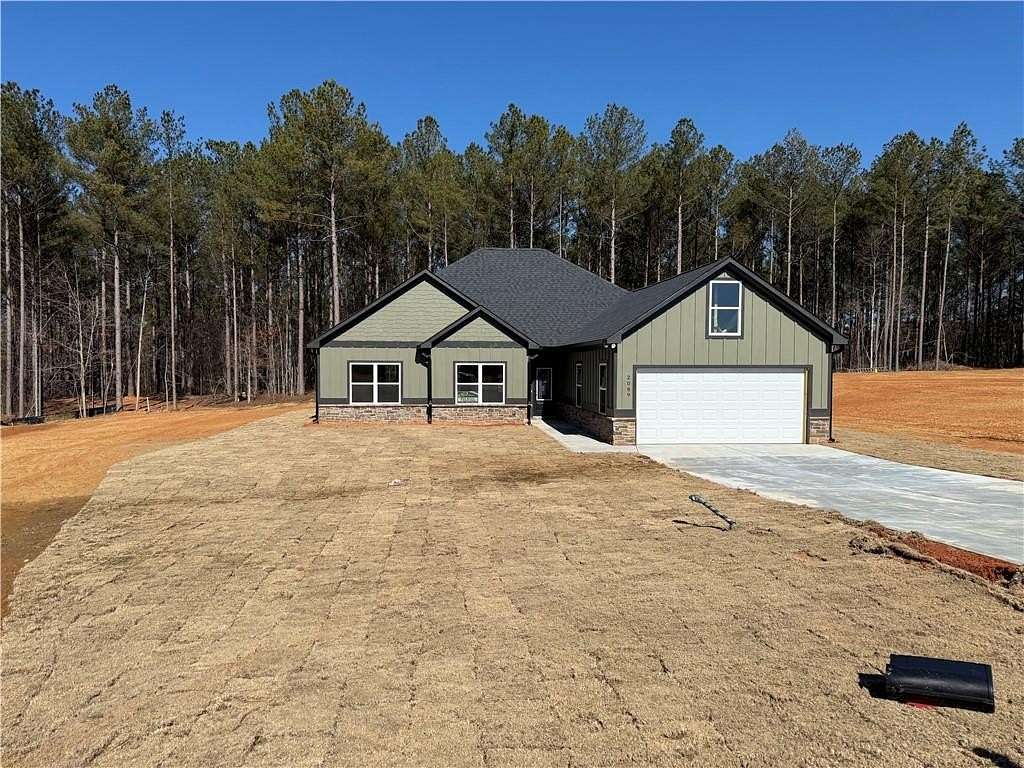 1.59 Acres of Land with Home for Sale in Toccoa, Georgia