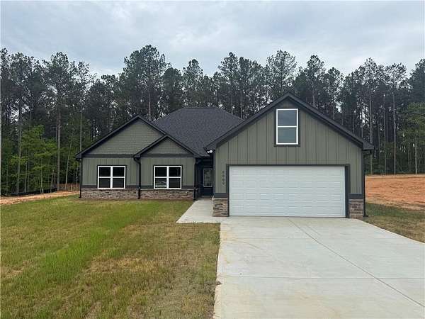 1.59 Acres of Land with Home for Sale in Toccoa, Georgia
