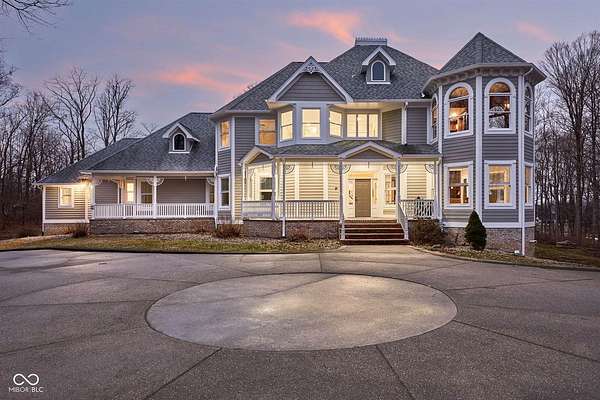 2.43 Acres of Residential Land with Home for Sale in Anderson, Indiana