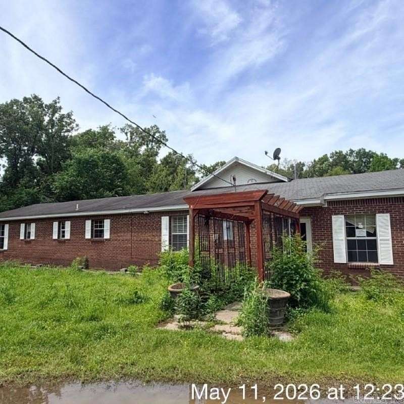 2 Acres of Land with Home for Sale in Jacksonville, Arkansas