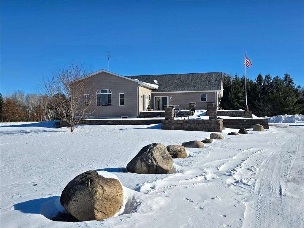 5 Acres of Residential Land with Home for Sale in Braham, Minnesota