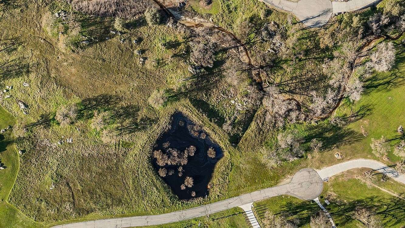 4.64 Acres of Residential Land for Sale in Prather, California