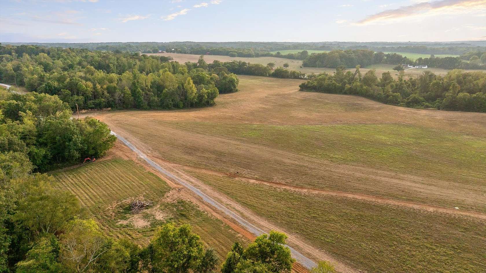 16.7 Acres of Land for Sale in Cedar Hill, Tennessee