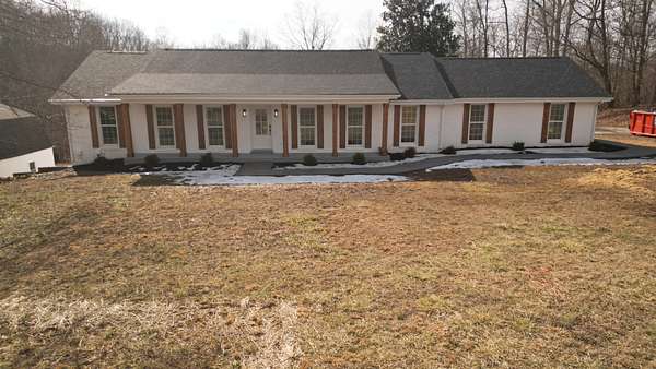 4.47 Acres of Residential Land with Home for Sale in Cunningham, Tennessee