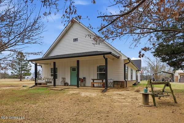 5.39 Acres of Residential Land with Home for Sale in Canton, Mississippi