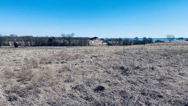3.59 Acres of Residential Land for Sale in Corsicana, Texas