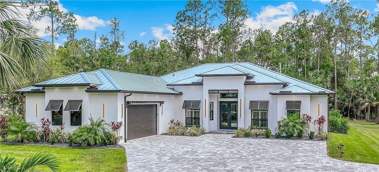 2.73 Acres of Residential Land with Home for Sale in Naples, Florida