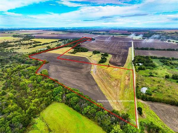 39.6 Acres of Recreational Land & Farm for Sale in Bynum, Texas