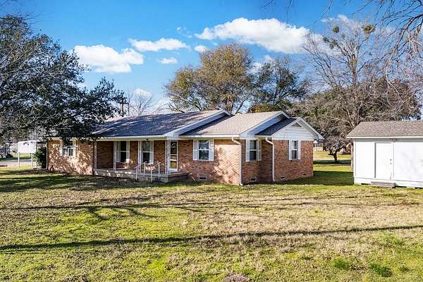 2 Acres of Land with Home for Sale in Mabank, Texas